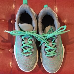 Nike Giannis Kids Smoke Gray Sneakers